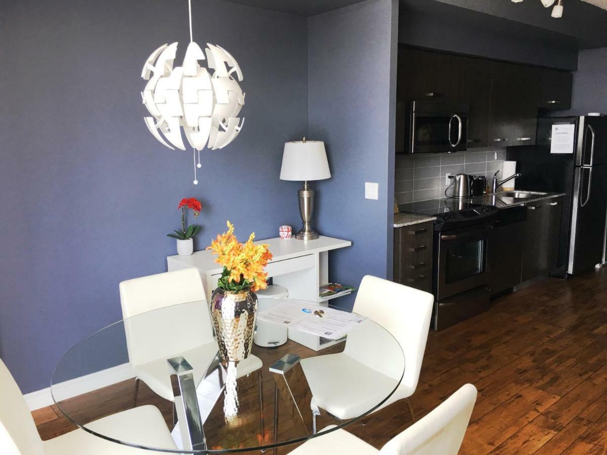 Altitude Suites Bay Street - Holiday Bonus - Free Parking Toronto Zewnętrze zdjęcie